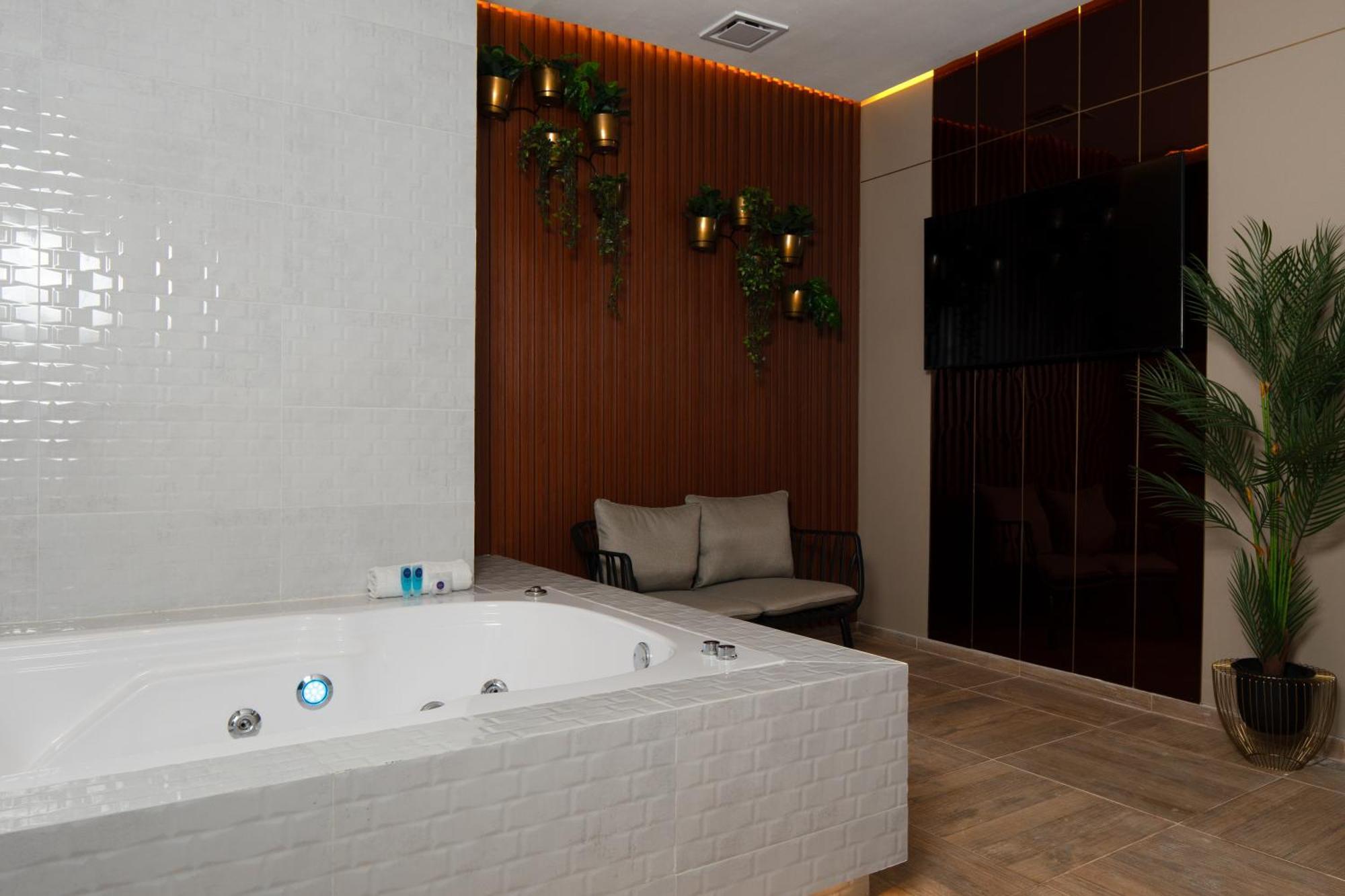 Hotel Byhours Circunvalar - Adults Only Μπαρρανκίγια Εξωτερικό φωτογραφία